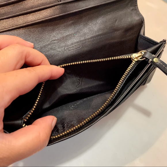 Coach Signature Monogram C Wallet - Picture 8 of 10